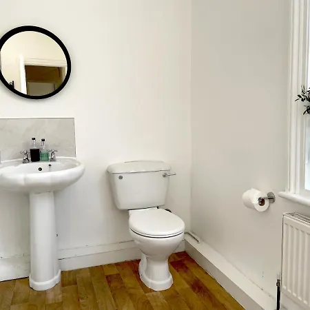 Apartman The Neville - Quaint Victorian With Free Parking
