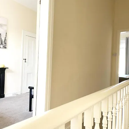 The Neville - Quaint Victorian With Free Parking Apartman York