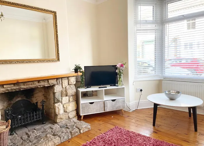 The Neville - Quaint Victorian With Free Parking York