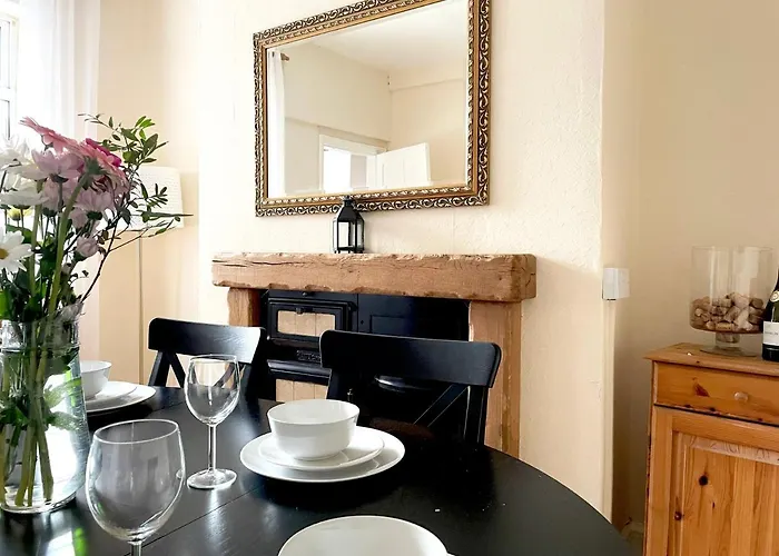 The Neville - Quaint Victorian With Free Parking * York