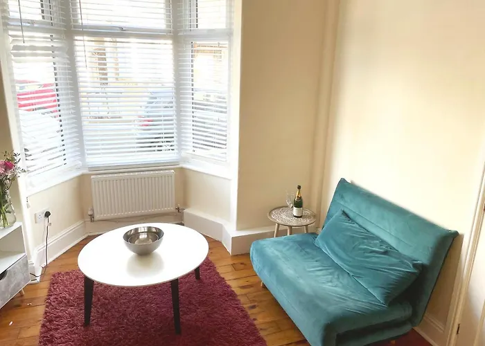 The Neville - Quaint Victorian With Free Parking * York