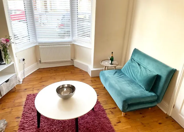 The Neville - Quaint Victorian With Free Parking * York