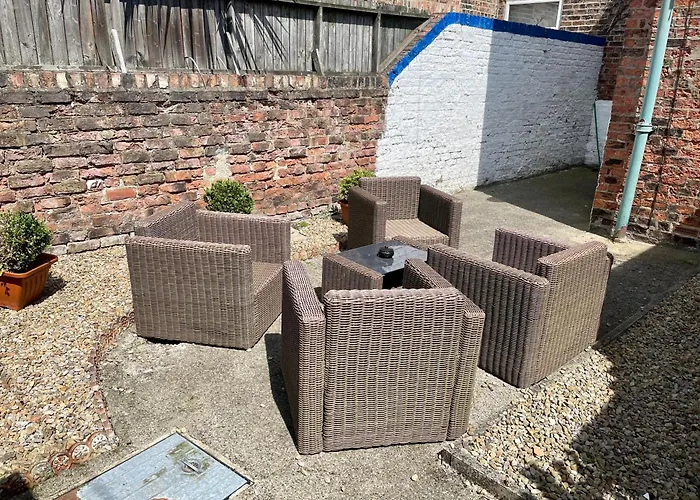 The Neville - Quaint Victorian With Free Parking * York