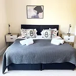 Lejlighed The Neville - Quaint Victorian With Free Parking